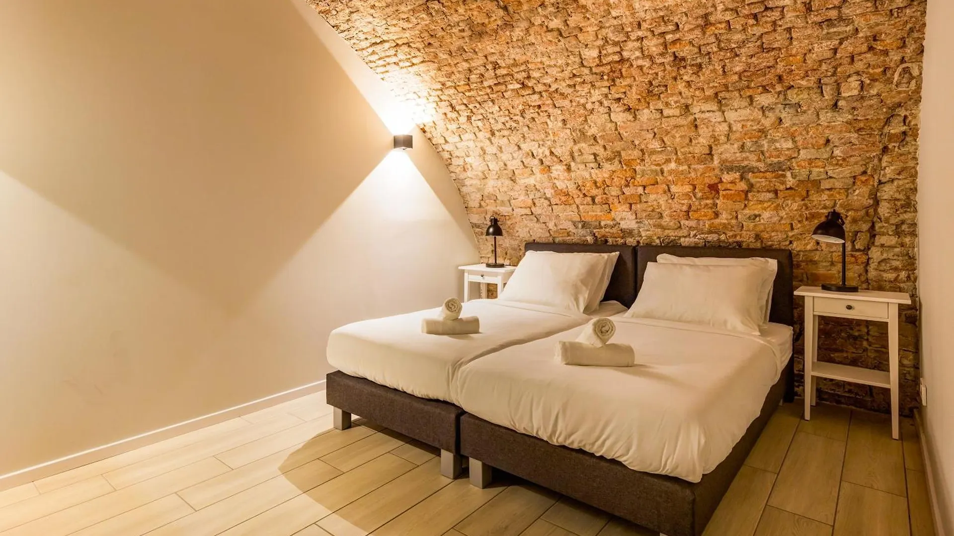 2 Luxurious Canal Apartments In Utrecht 0*,