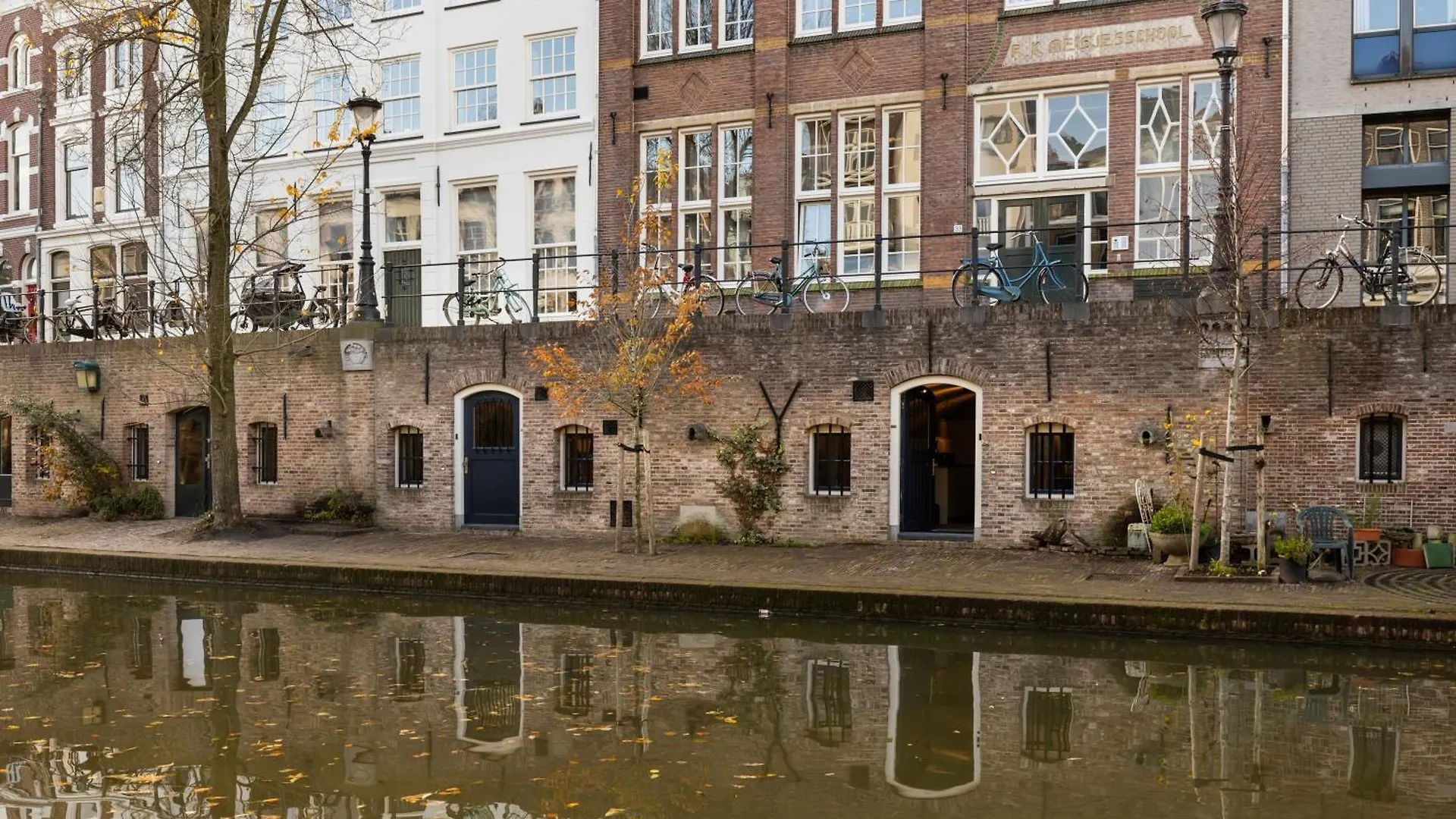 Holiday home 2 Luxurious Canal Apartments In Utrecht